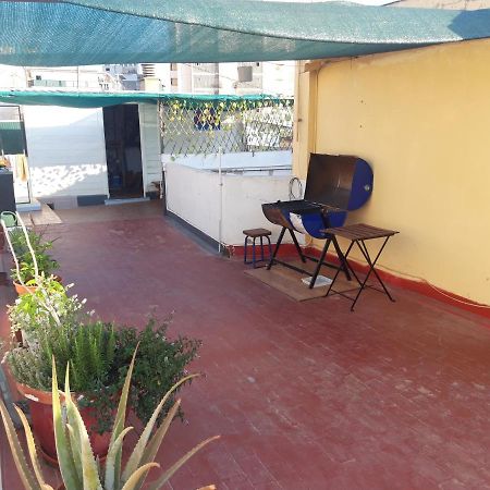 Central Accommodation Alicante Bagian luar foto